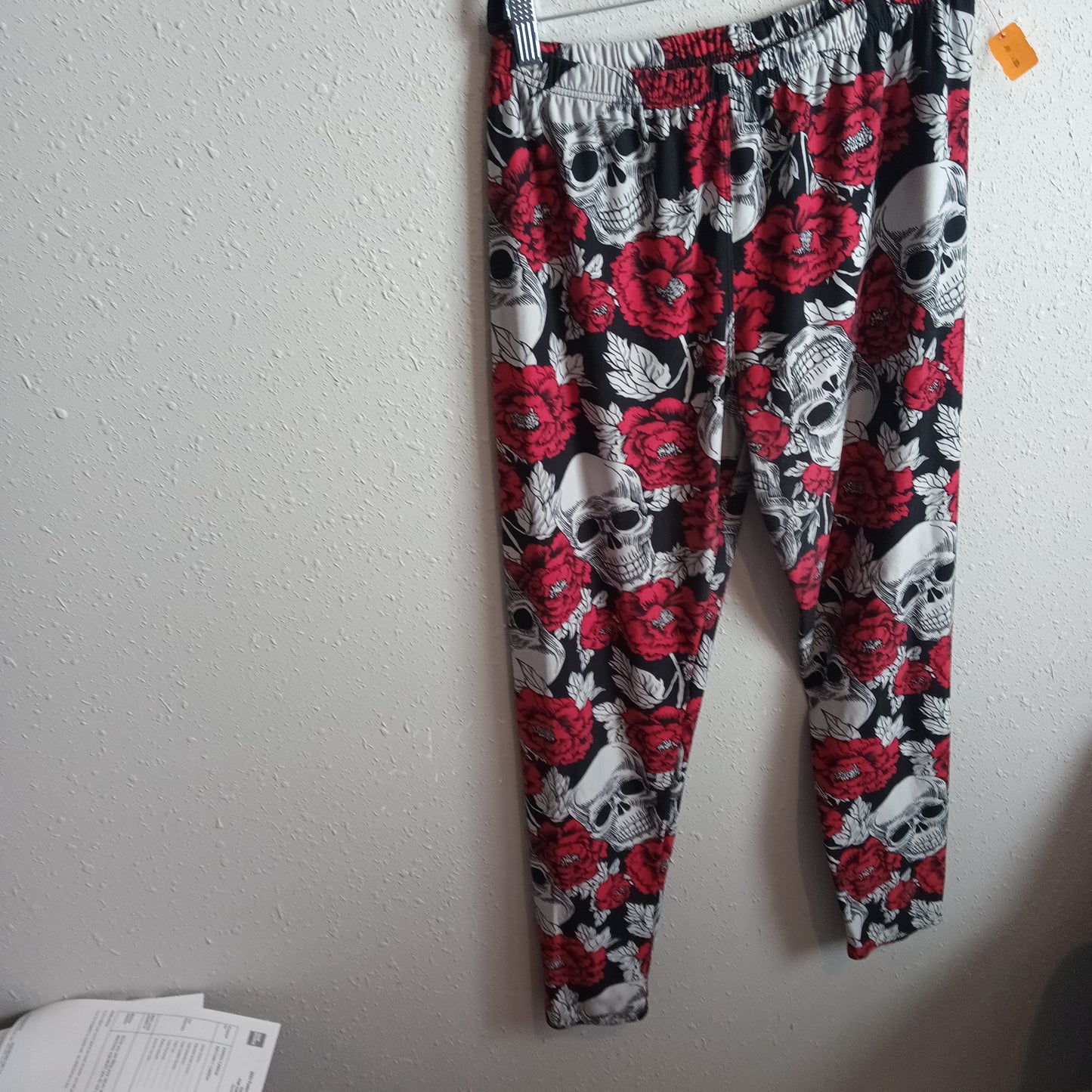 Unbranded Skull and flower Leggings - Gently Used