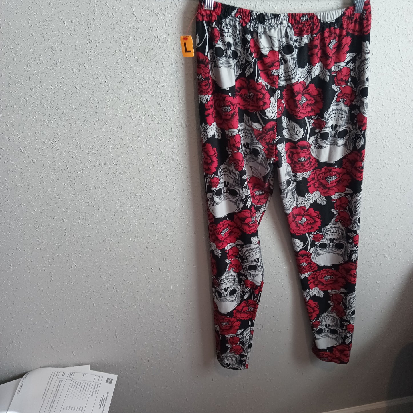 Unbranded Skull and flower Leggings - Gently Used