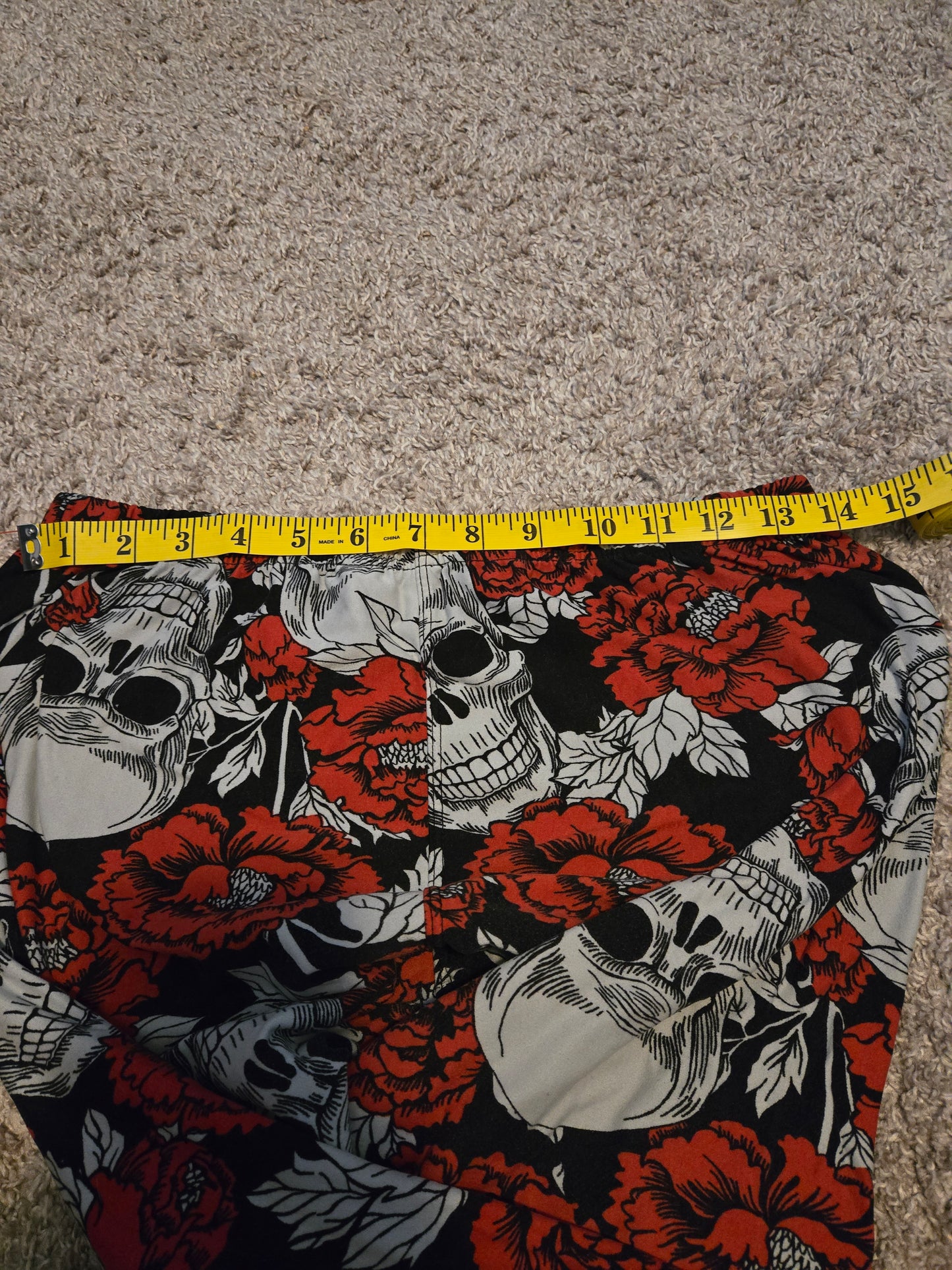 Unbranded Skull and flower Leggings - Gently Used